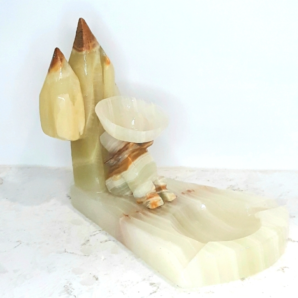 Onyx Sombrero Man Siesta & Cactus Statue, Vintage Mexican Hand Made 7.5" Ashtray